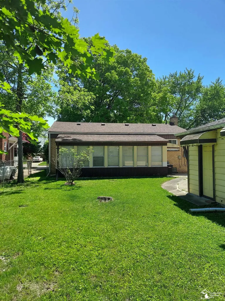 7914 Campbell Street Taylor City MI 48180