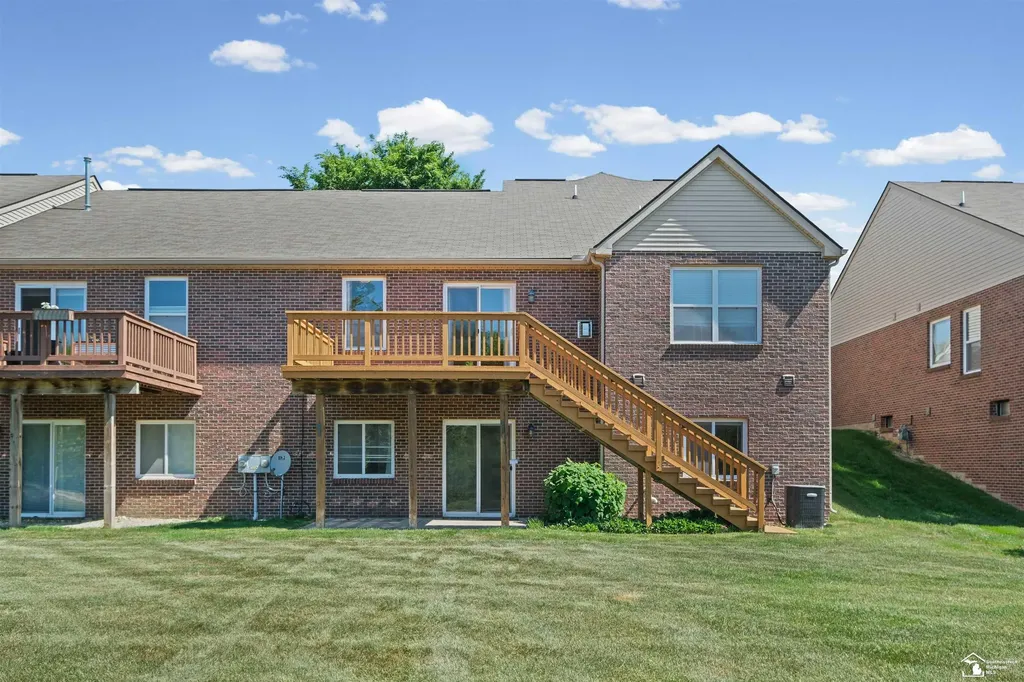 5054 Breckenridge Drive Ypsilanti Charter Township MI 48197