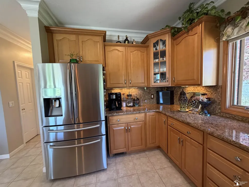 8424 Eagle Pointe Drive Unknown City MI 48166