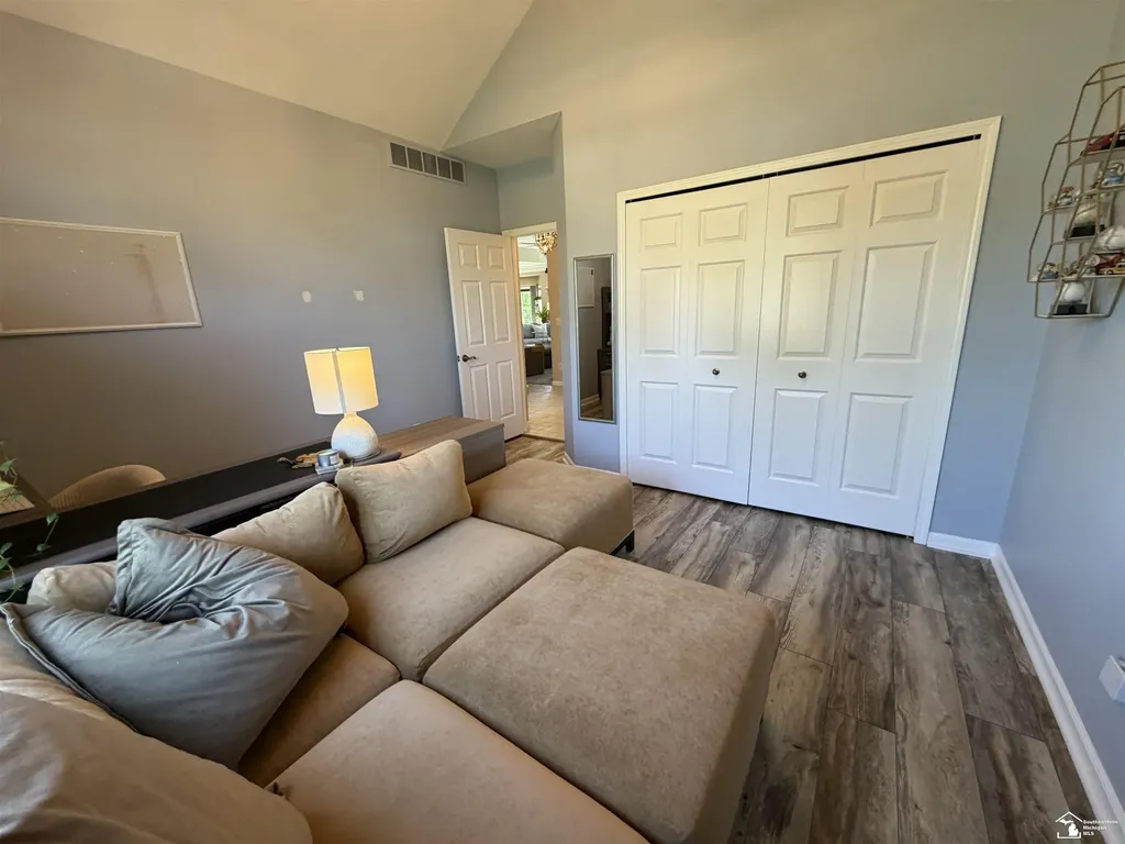 8424 Eagle Pointe Drive Unknown City MI 48166