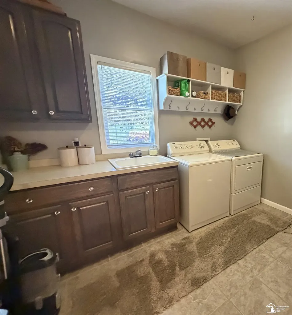 8424 Eagle Pointe Drive Unknown City MI 48166