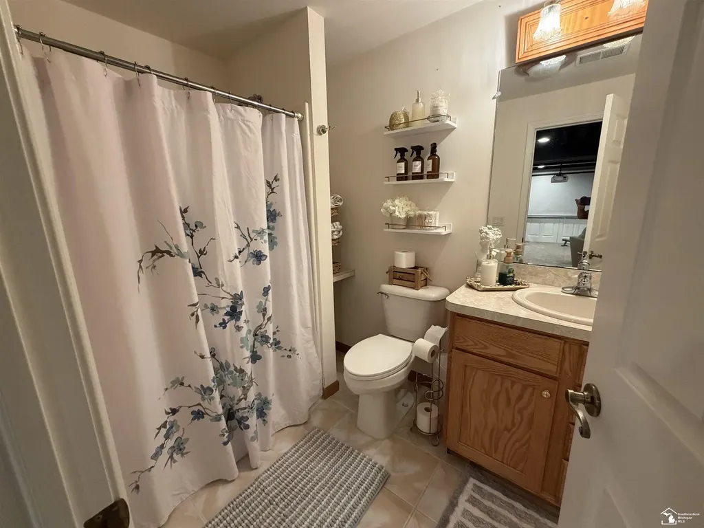 8424 Eagle Pointe Drive Unknown City MI 48166
