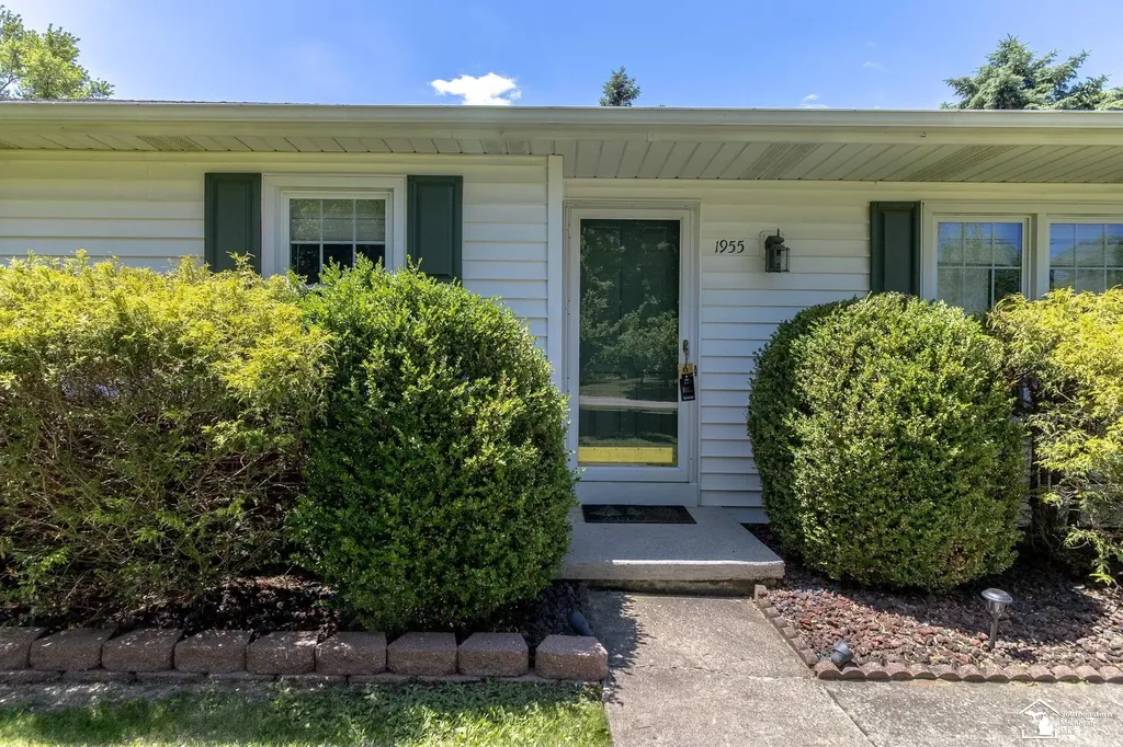 1955 Brookton Drive Bedford Township MI 48182