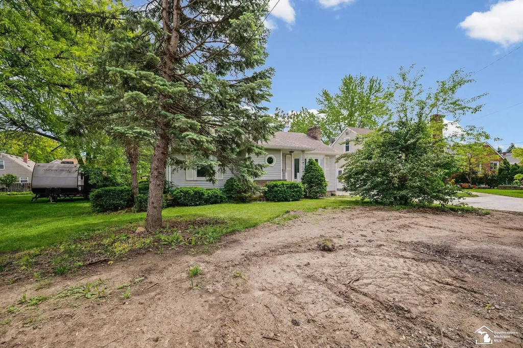 15524 Parkwood Drive Monroe Charter Township MI 48161