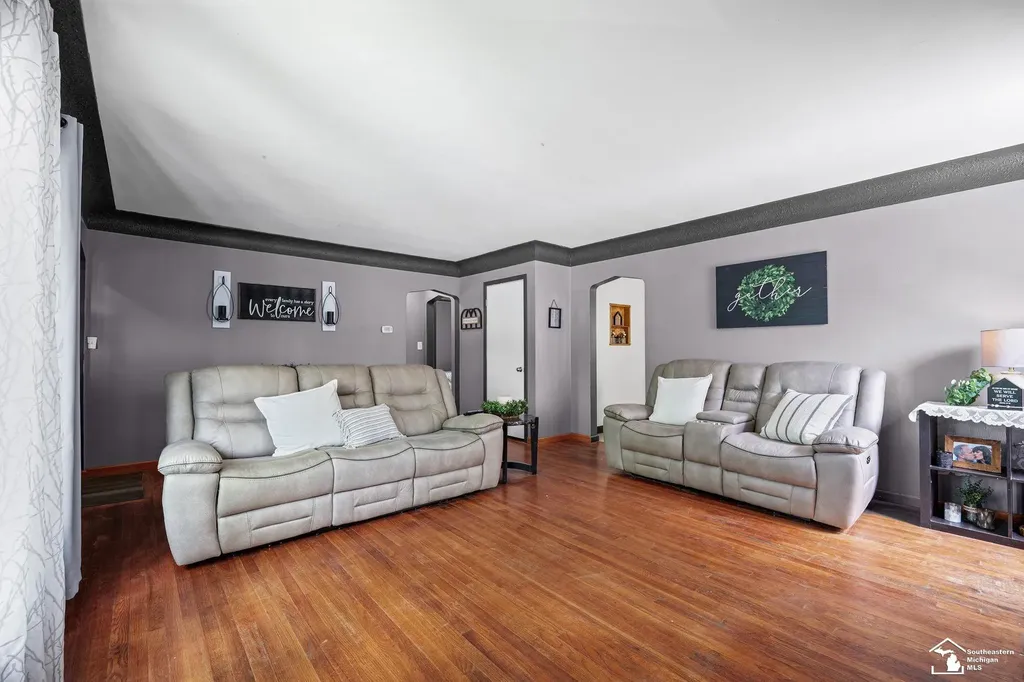 15524 Parkwood Drive Monroe Charter Township MI 48161