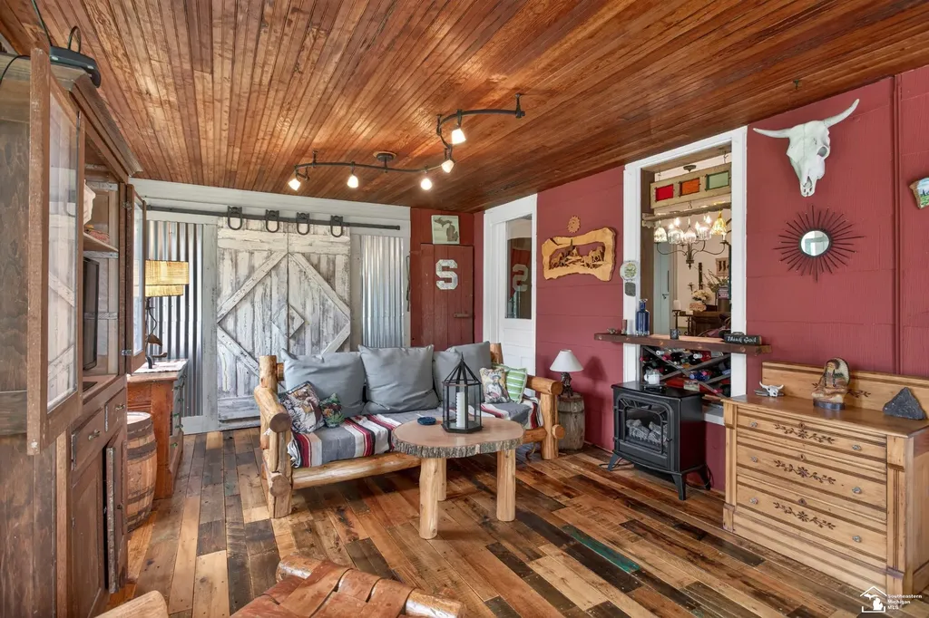 4691 Jackson Road Leslie Township MI 49251