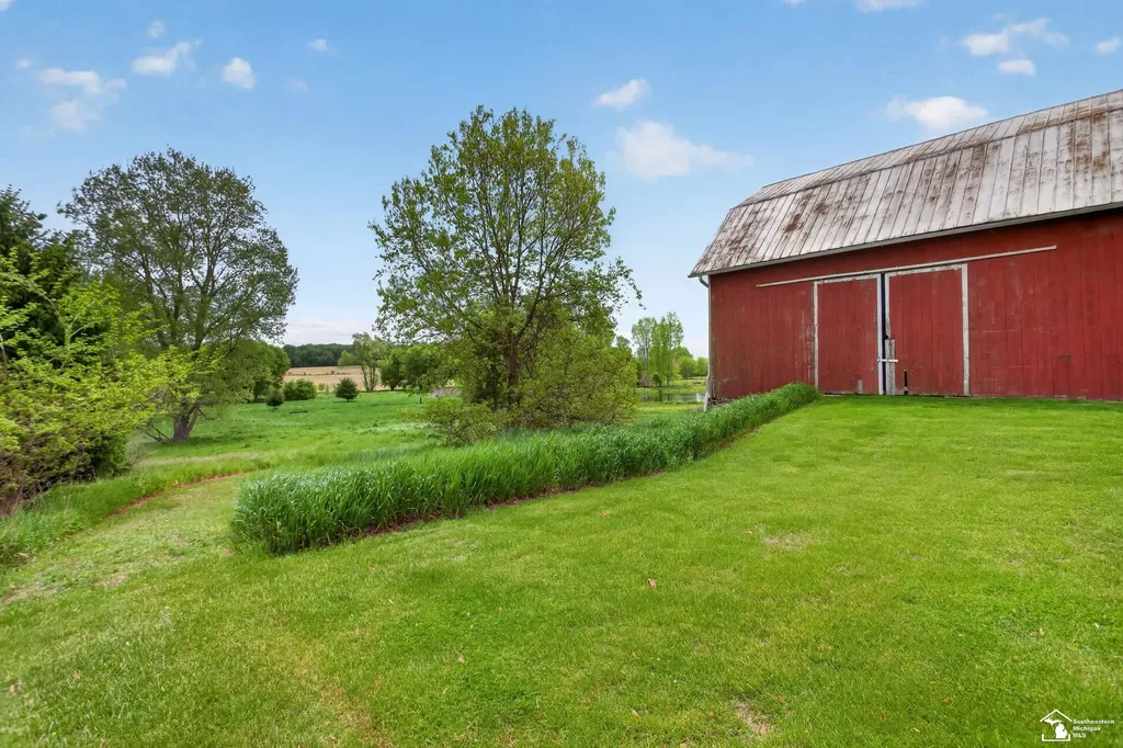 4691 Jackson Road Leslie Township MI 49251