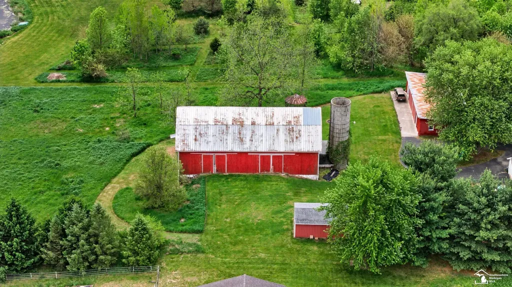 4691 Jackson Road Leslie Township MI 49251