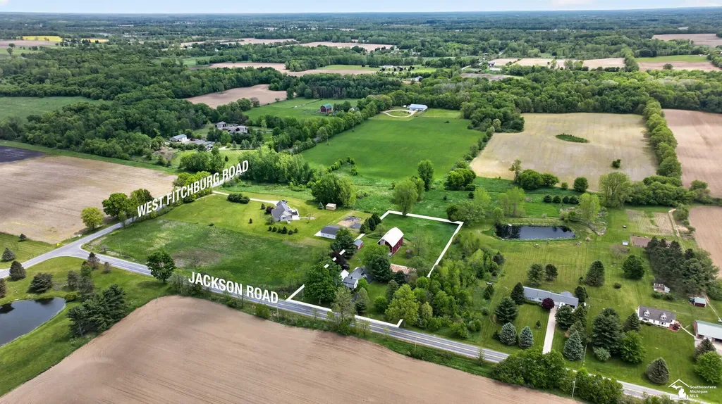 4691 Jackson Road Leslie Township MI 49251
