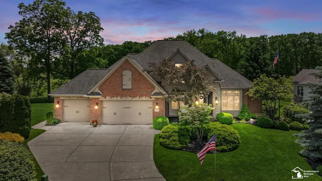1042 Saint James Park Avenue Monroe Charter Township MI 48161
