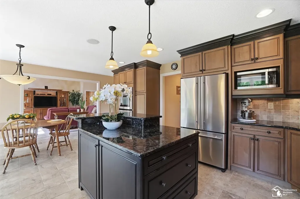 1042 Saint James Park Avenue Monroe Charter Township MI 48161