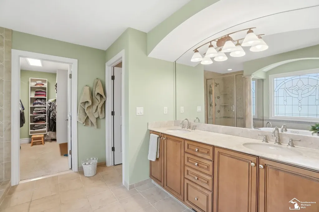 1042 Saint James Park Avenue Monroe Charter Township MI 48161