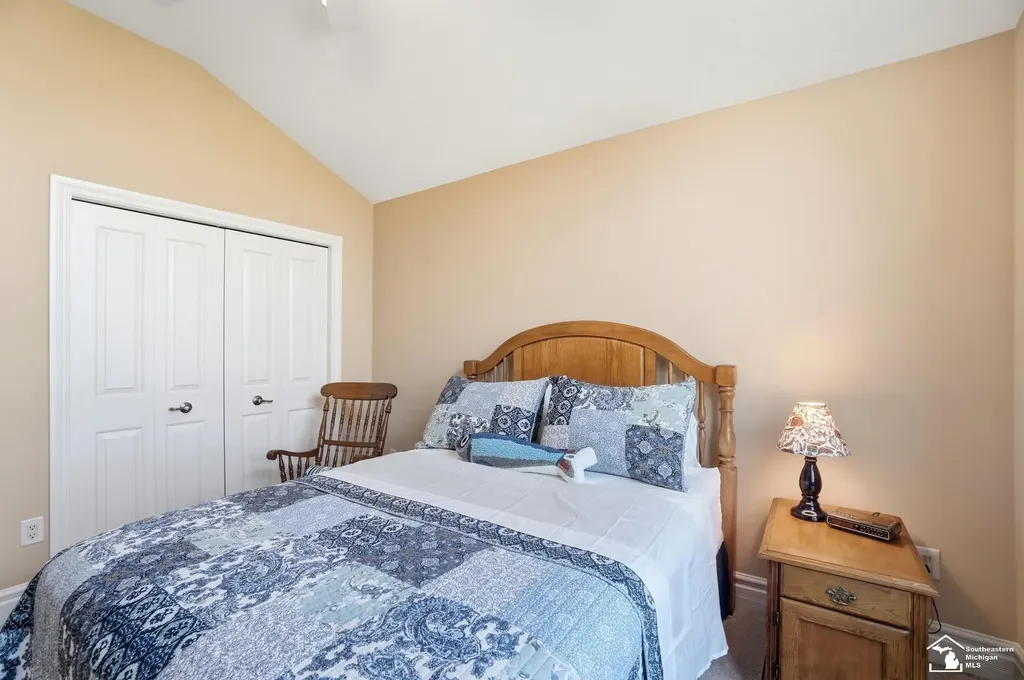 1042 Saint James Park Avenue Monroe Charter Township MI 48161