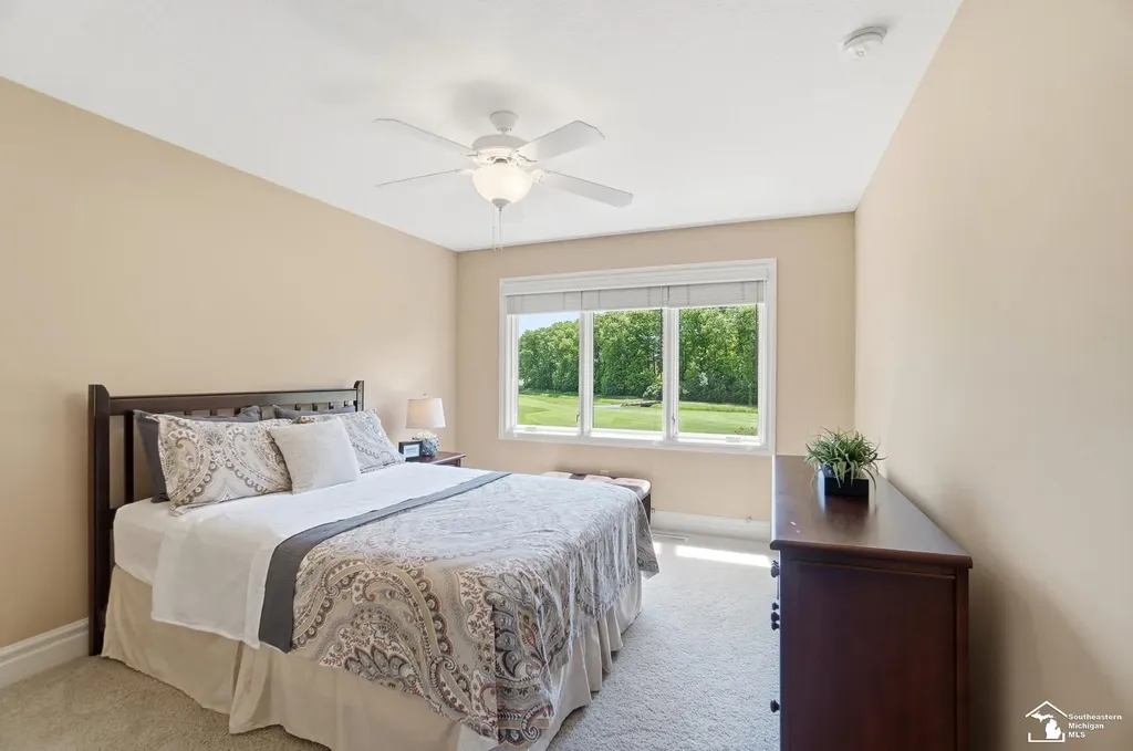 1042 Saint James Park Avenue Monroe Charter Township MI 48161