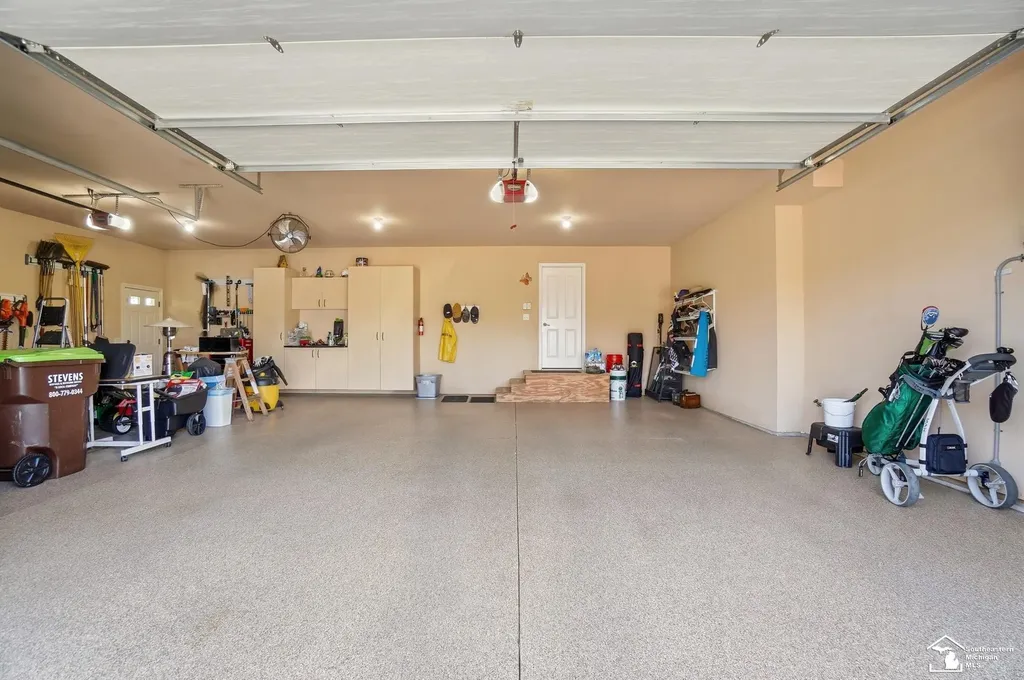 1042 Saint James Park Avenue Monroe Charter Township MI 48161