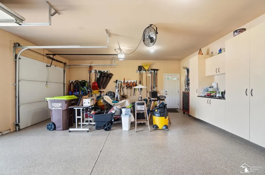 1042 Saint James Park Avenue Monroe Charter Township MI 48161