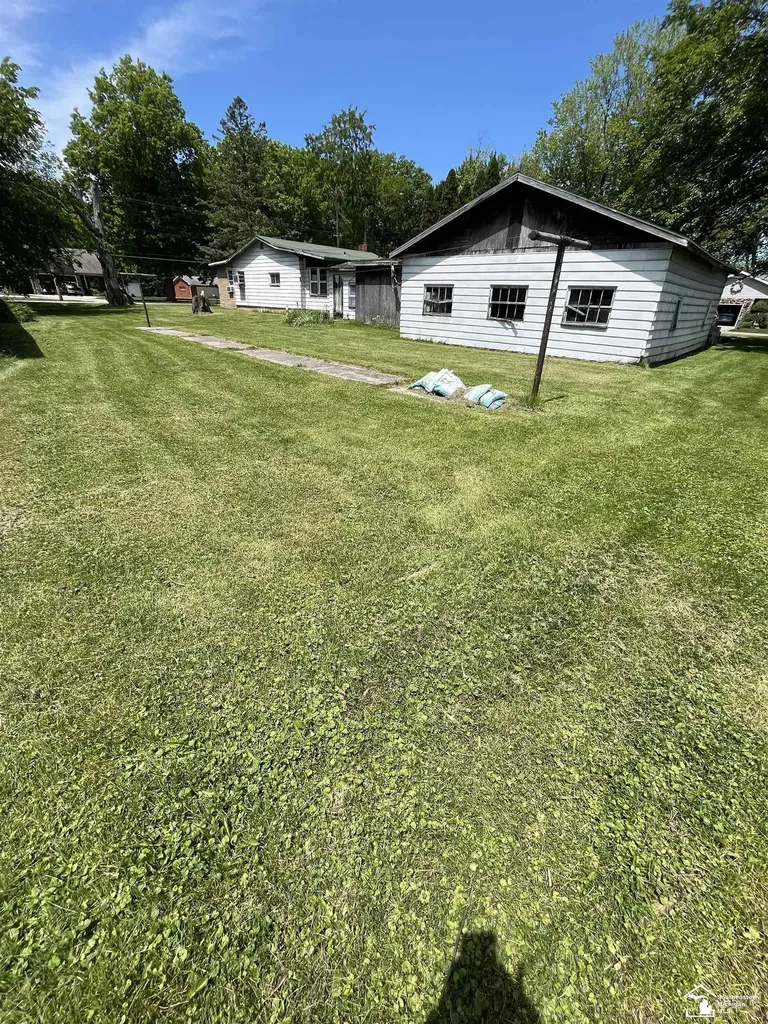 13698 Laplaisance Road Monroe City MI 48161