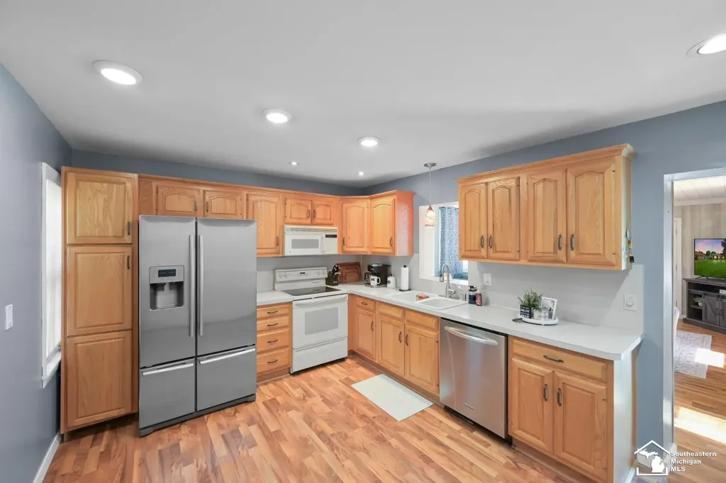 5864 Edgewood Boulevard Monroe Charter Township MI 48161