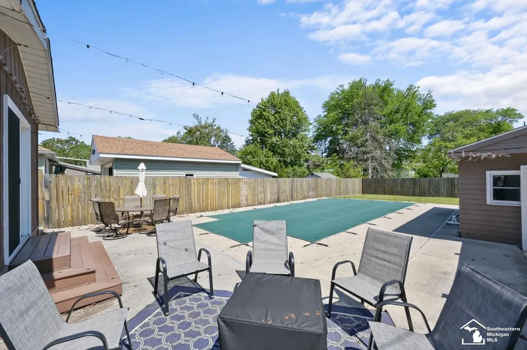 5864 Edgewood Boulevard Monroe Charter Township MI 48161