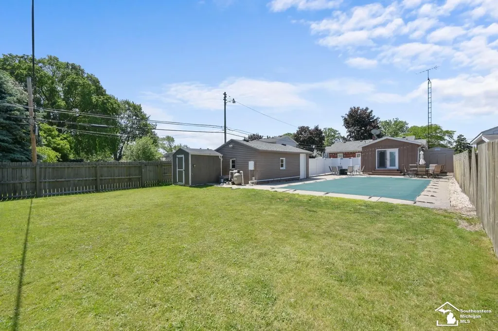 5864 Edgewood Boulevard Monroe Charter Township MI 48161