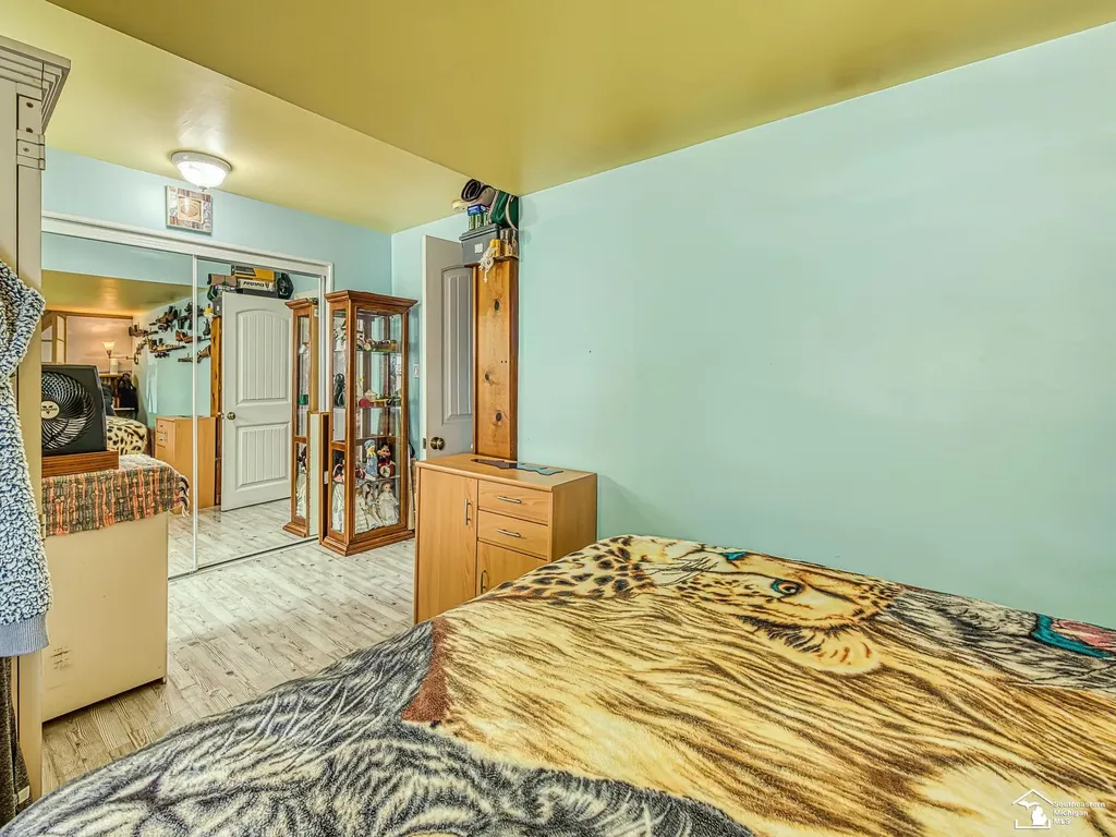 1736 Meadow Drive Frenchtown Township MI 48162