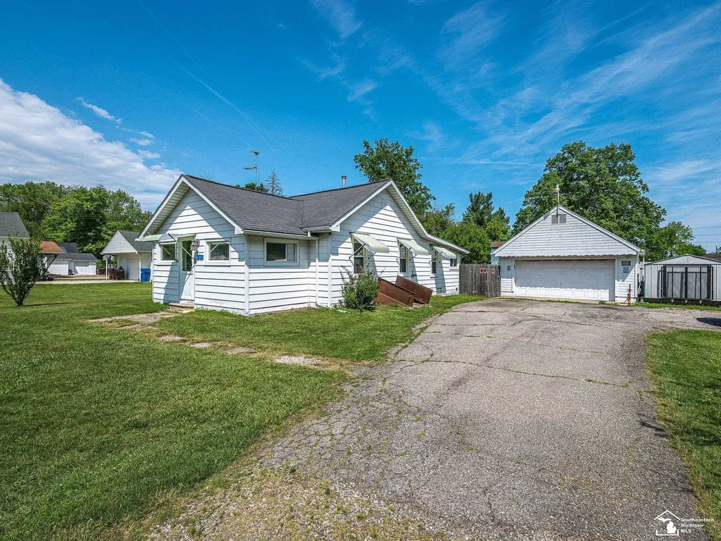1736 Meadow Drive Frenchtown Township MI 48162
