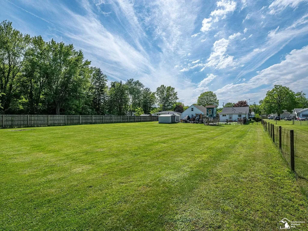 1736 Meadow Drive Frenchtown Township MI 48162