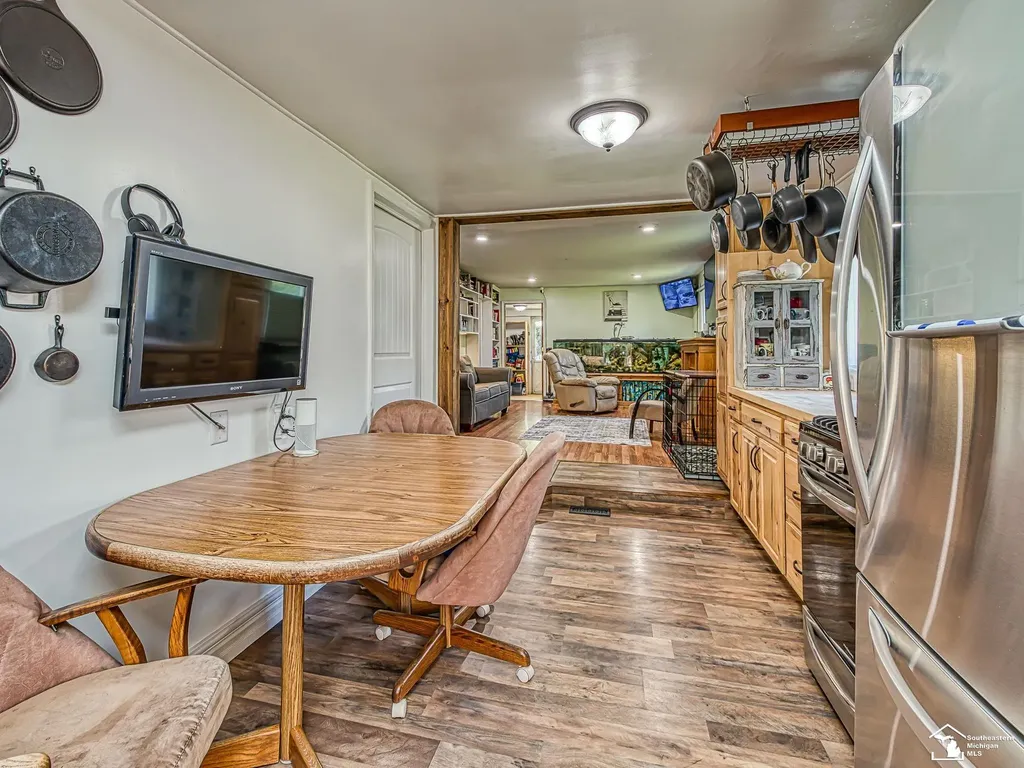 1736 Meadow Drive Frenchtown Township MI 48162