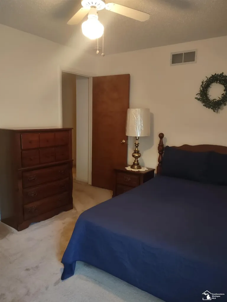 19040 Otto Court Huron Charter Township MI 48164