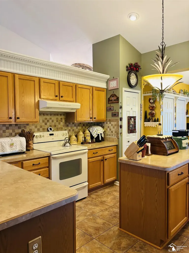 17029 Pintail Drive Brownstown Charter Township MI 48173