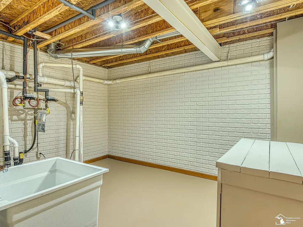 14320 Jonathon Road Monroe Charter Township MI 48161