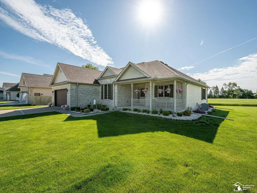 14320 Jonathon Road Monroe Charter Township MI 48161