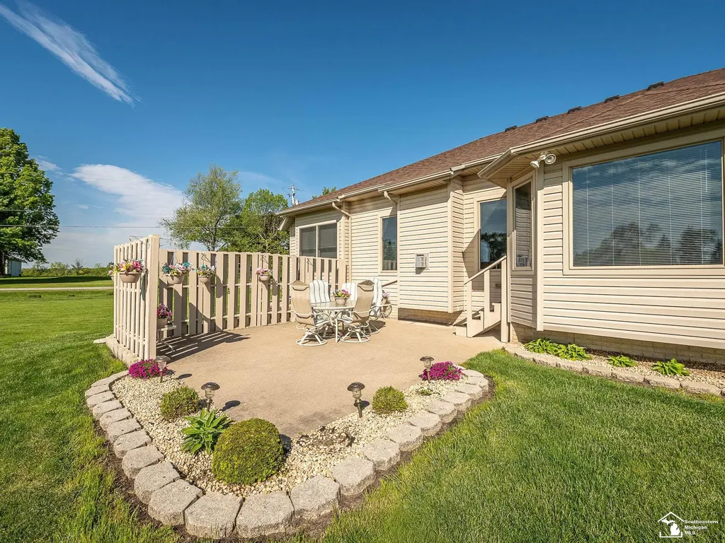 14320 Jonathon Road Monroe Charter Township MI 48161
