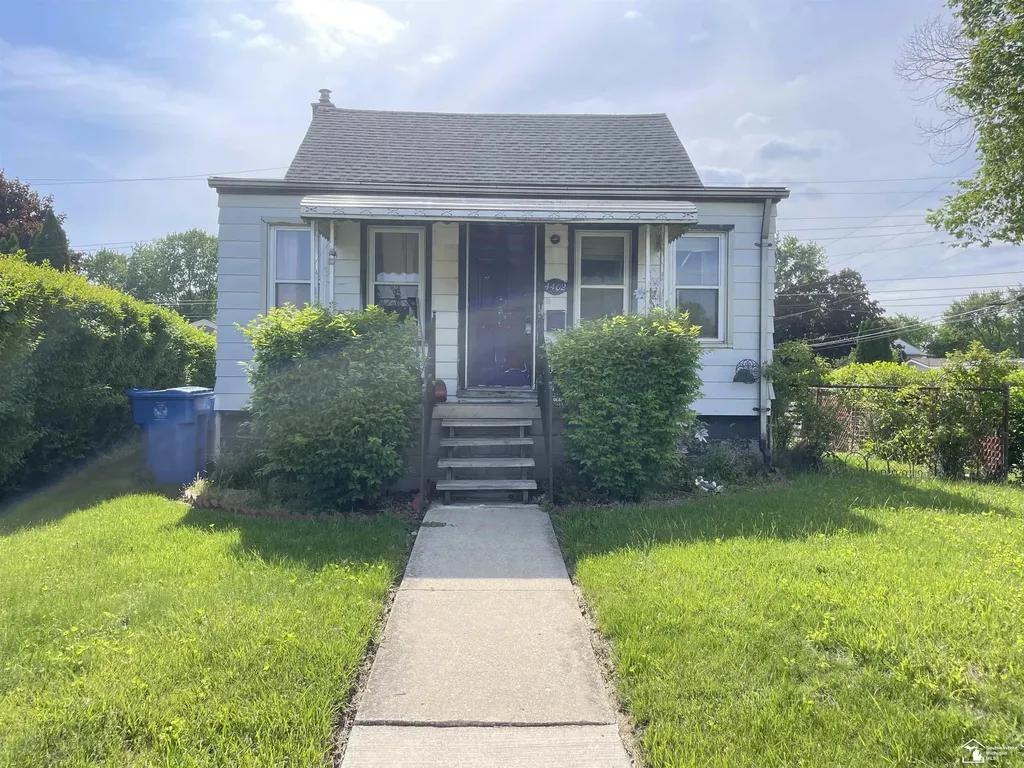 4402 Pelham Road Dearborn Heights City MI 48125