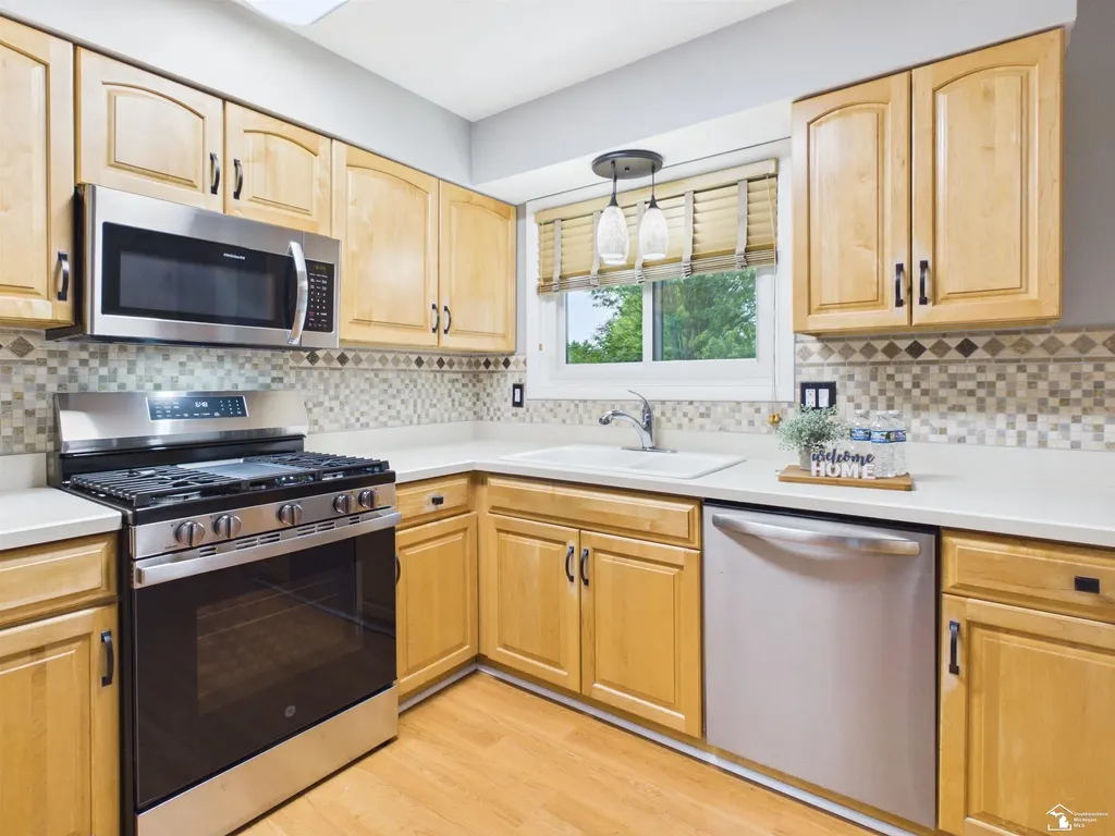 5250 Osburn Drive Raisin Township MI 49286