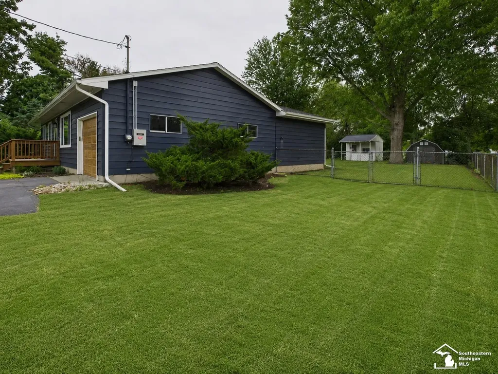5250 Osburn Drive Raisin Township MI 49286