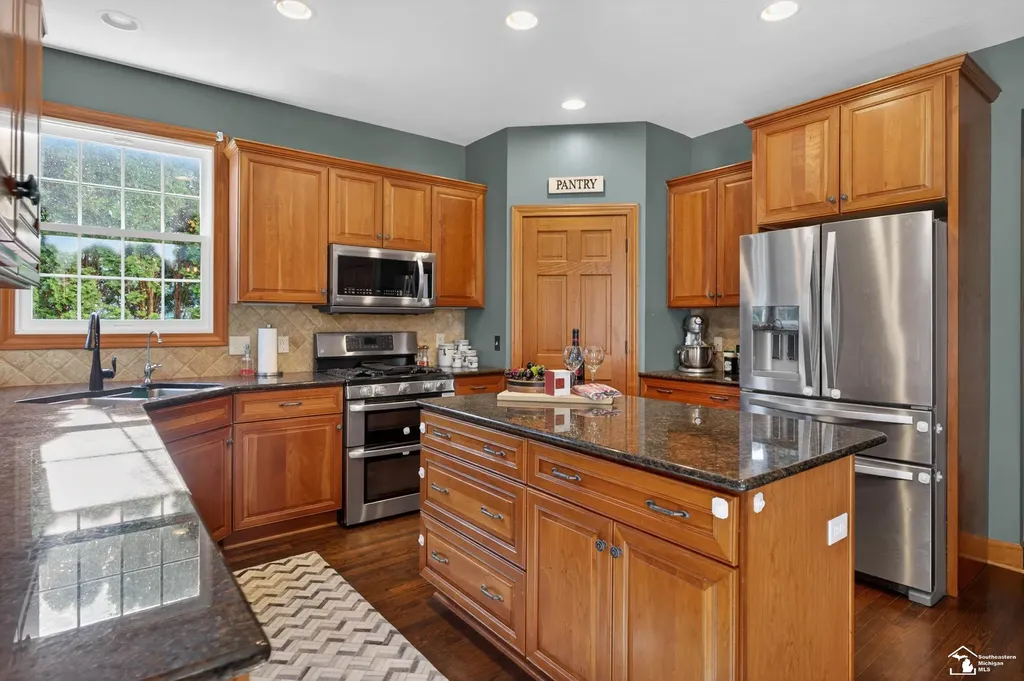 3350 Quail Hollow Drive Bedford Township MI 48144