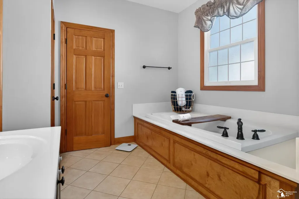 3350 Quail Hollow Drive Bedford Township MI 48144