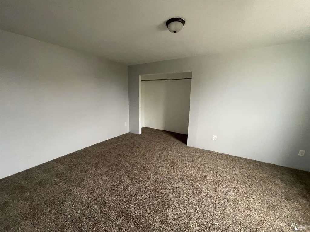 68 Navarre Street Monroe City MI 48161