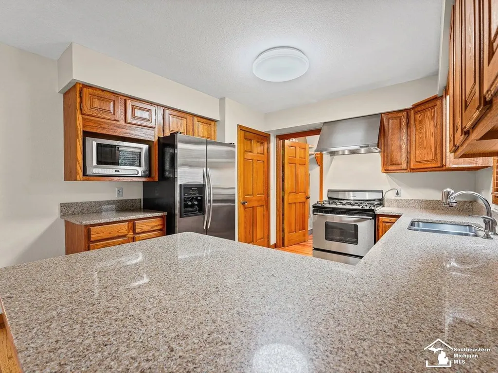 7058 Wildwood Drive Bedford Township MI 48182
