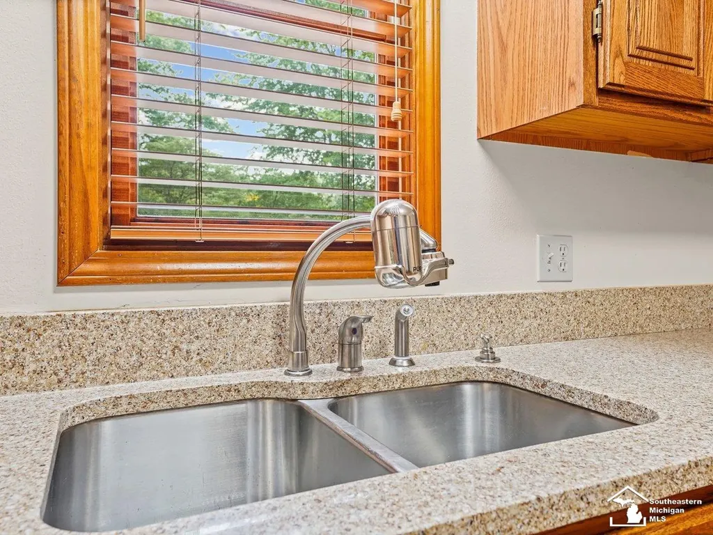 7058 Wildwood Drive Bedford Township MI 48182