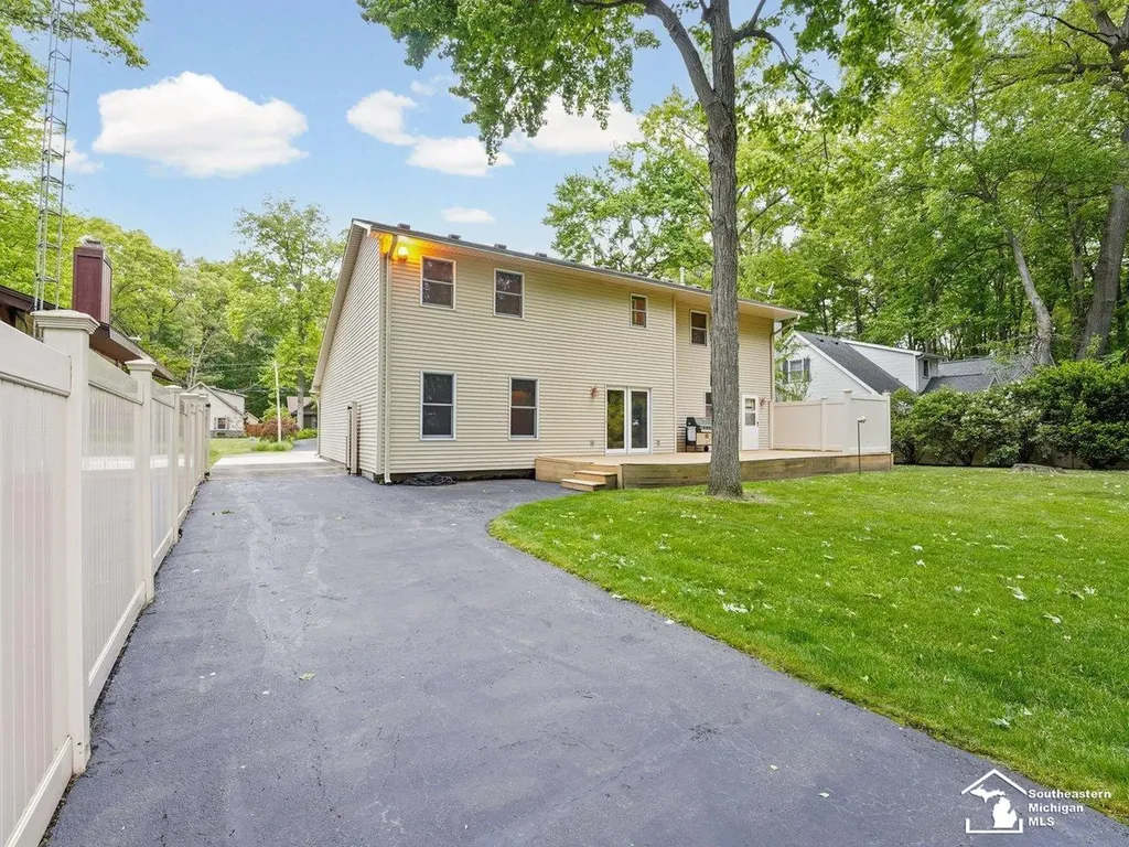 7058 Wildwood Drive Bedford Township MI 48182