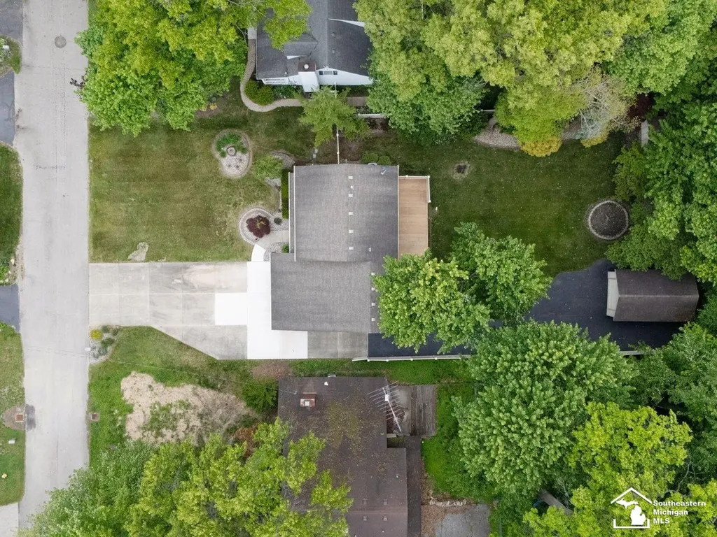 7058 Wildwood Drive Bedford Township MI 48182