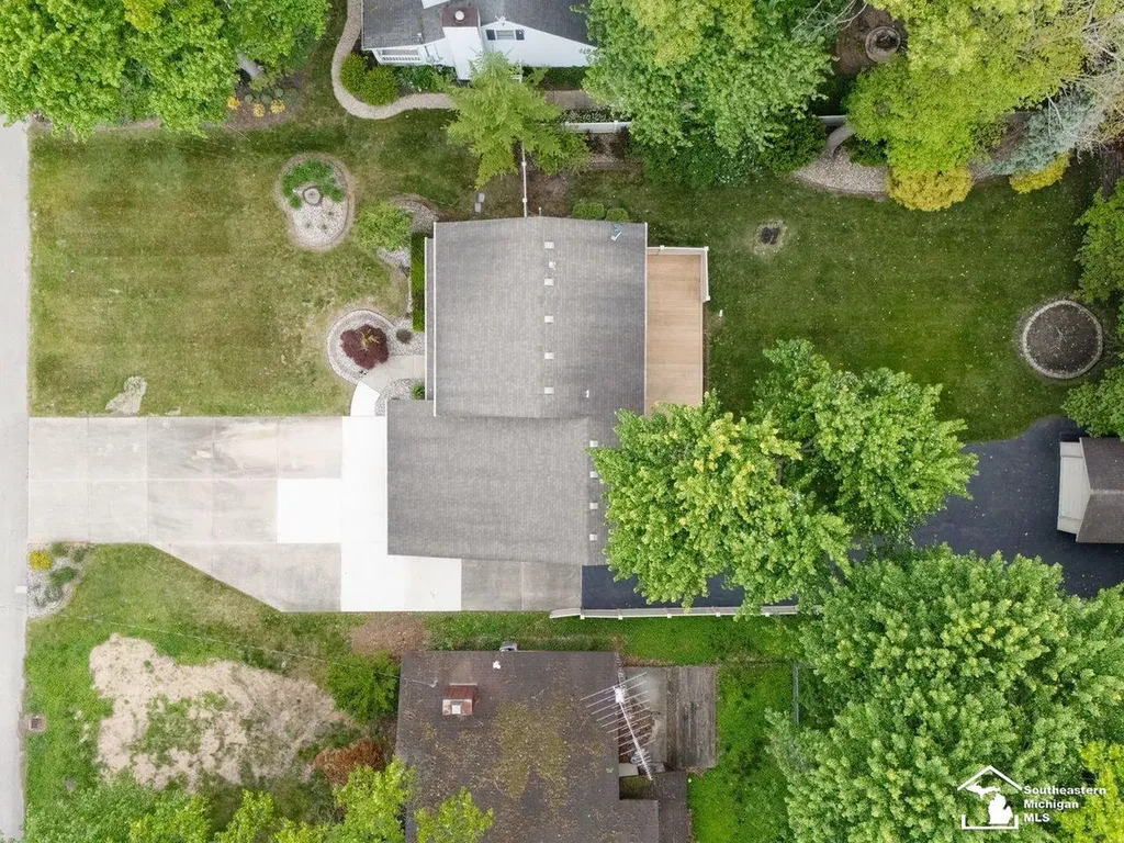 7058 Wildwood Drive Bedford Township MI 48182