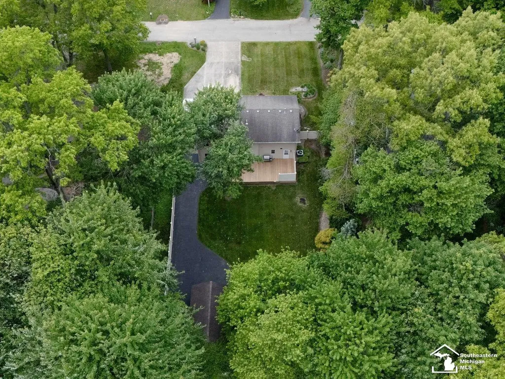 7058 Wildwood Drive Bedford Township MI 48182