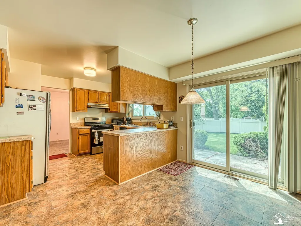 22262 Sherwood Lane Brownstown Charter Township MI 48134