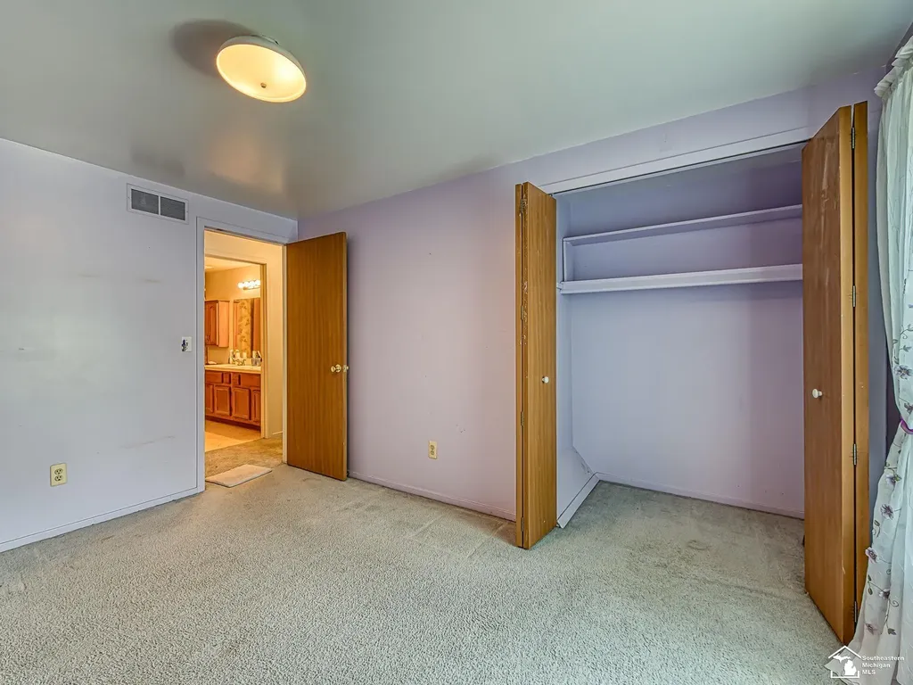 22262 Sherwood Lane Brownstown Charter Township MI 48134