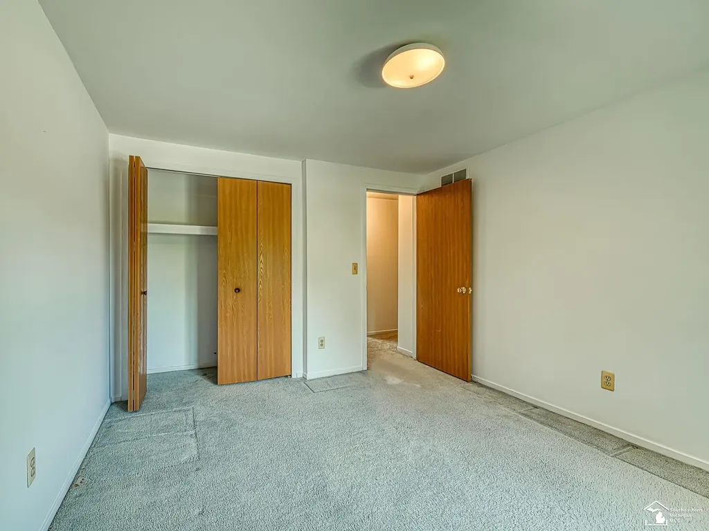 22262 Sherwood Lane Brownstown Charter Township MI 48134