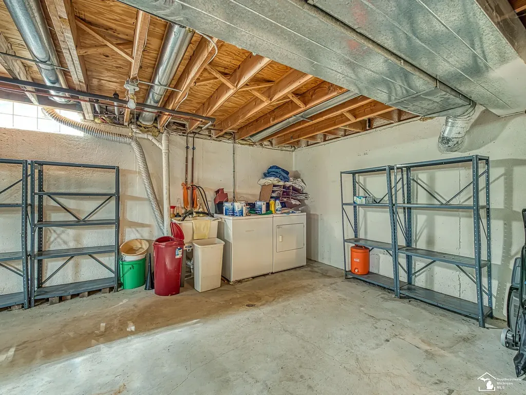 22262 Sherwood Lane Brownstown Charter Township MI 48134