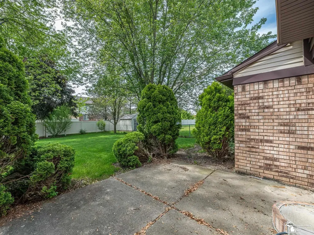 22262 Sherwood Lane Brownstown Charter Township MI 48134